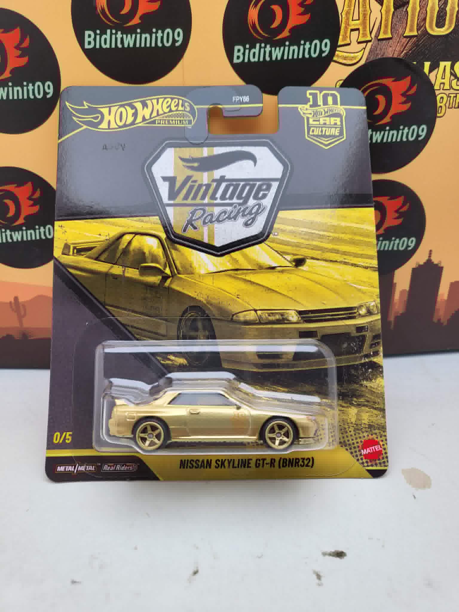 Hot Wheels 2026 Car Culture Vintage Racing Nissan Skyline GT-R R32 T Case Chase