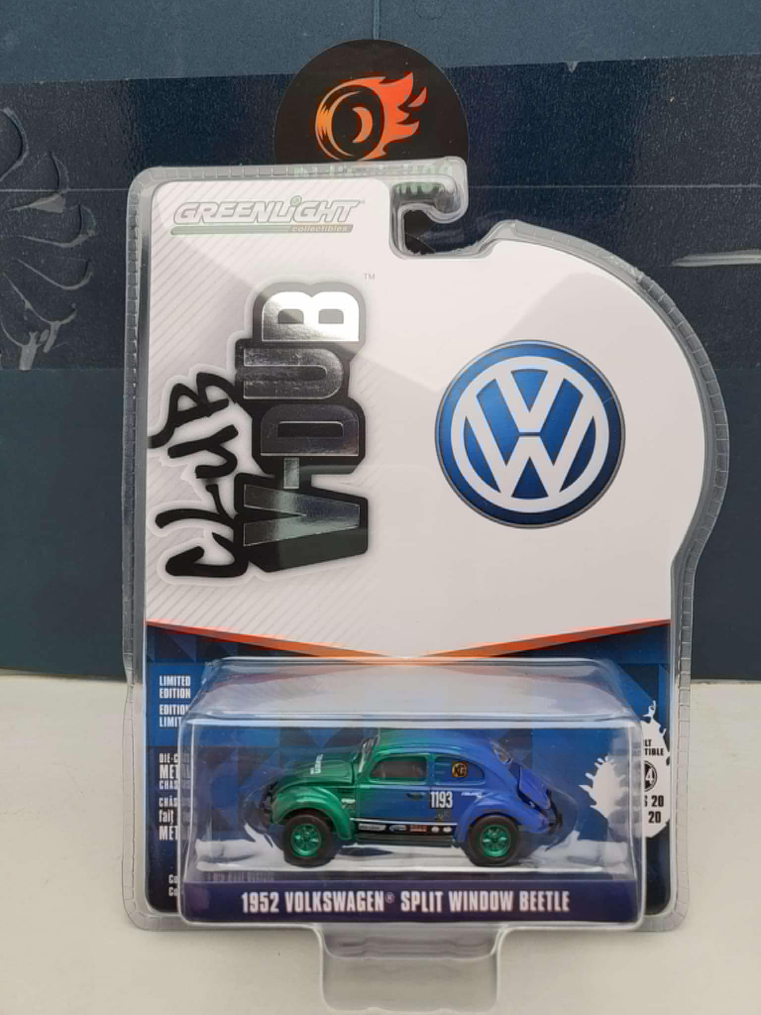 Greenlight V-Dub Series 20 1952 Volkswagen Split Window Beetle Chase